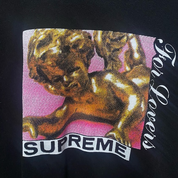 Supreme - Picture 2 of 3